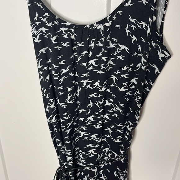 Beautiful black boho maxi dress with white nerds and comes with a belt - Picture 2 of 6